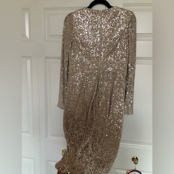 Gold sequin dress size 8 - Picture 4 of 5